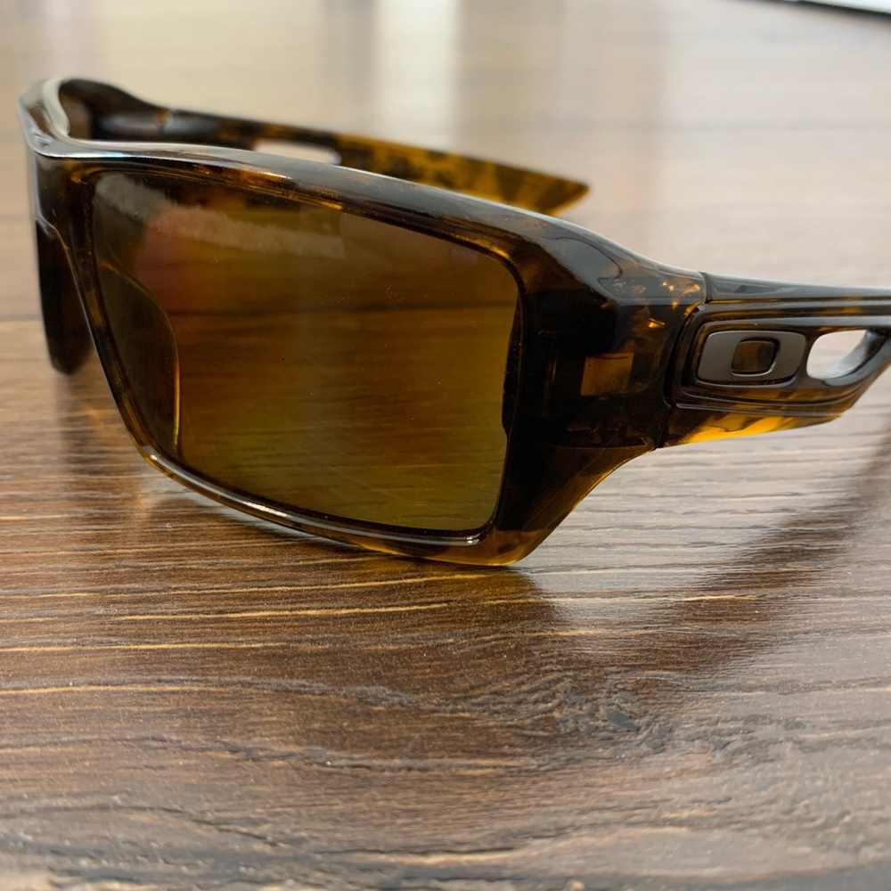 Oakley sunglasses